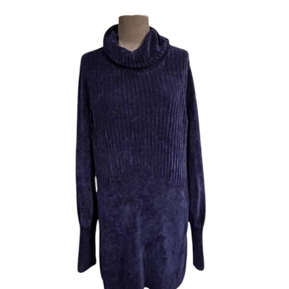 Free People's Women's Size M Turtle Neck Chenille Sweater Dress Back Cutout Navy